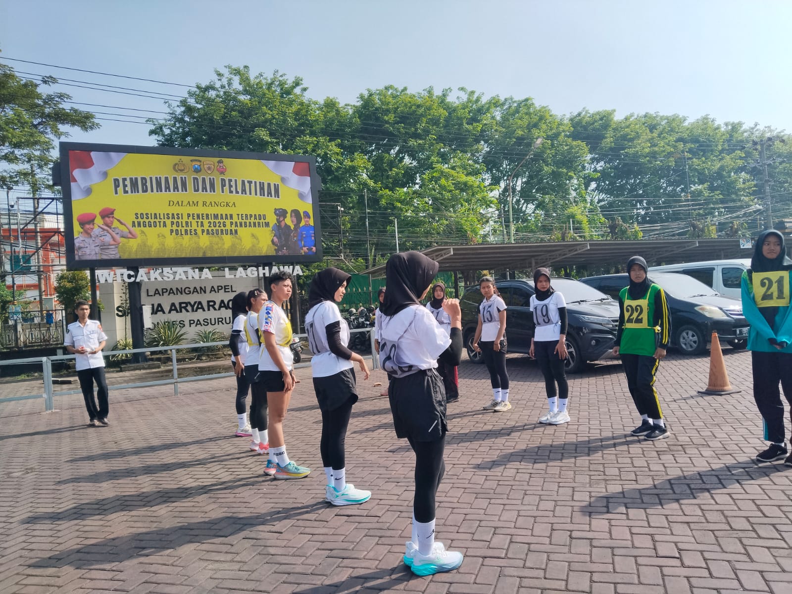 Persiapan Penerimaan Anggota Polri 2026, SMK Negeri 1 Gempol Ikuti Pembinaan dan Pelatihan di Polres Pasuruan